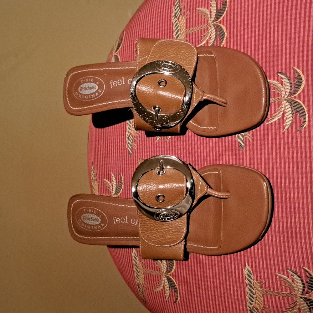 Lightly worn Dr. Scholls brown sandals